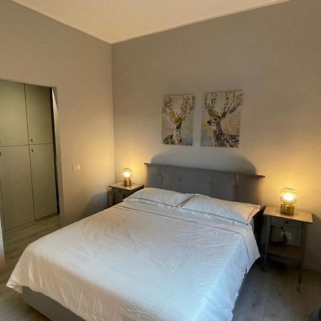 Stilish Apartment Few Steps From The Underground Milan Exterior photo